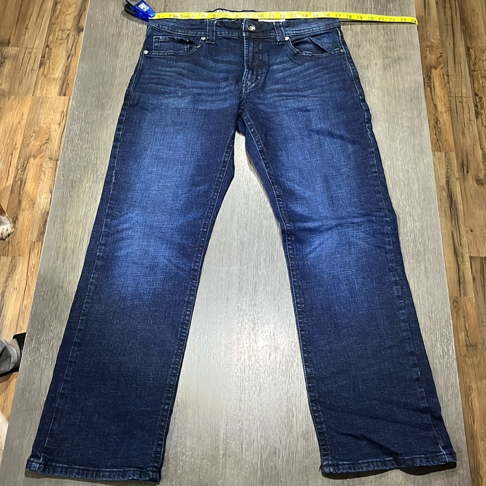 Men’s 32x32 - be sure to review the measurements I took by hand in the photos.
